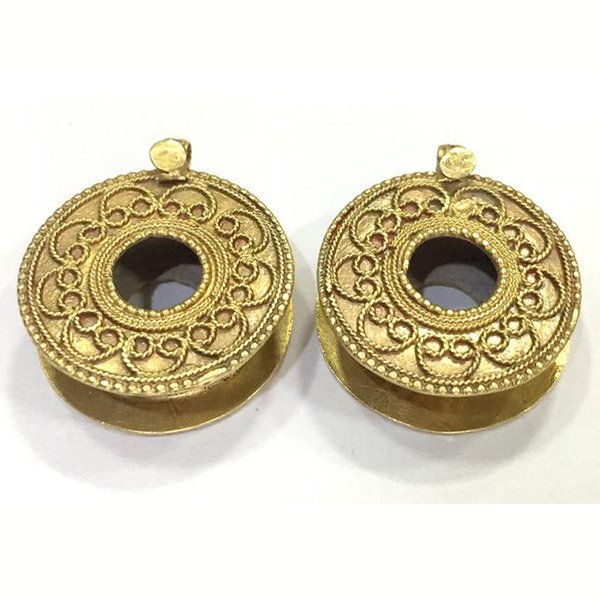 natural and artistic